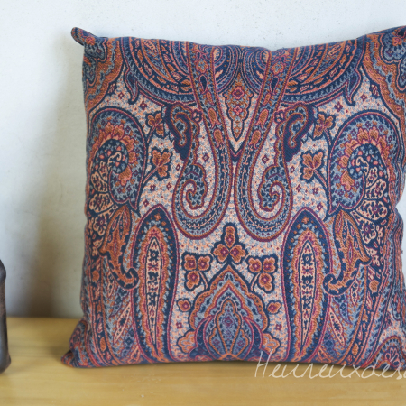 Housse de coussin en tissu d'ameublement